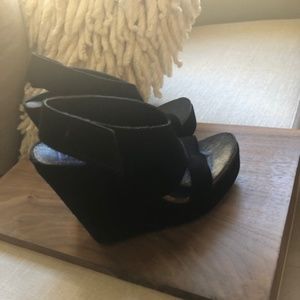 Pedro Garcia suede wedges black